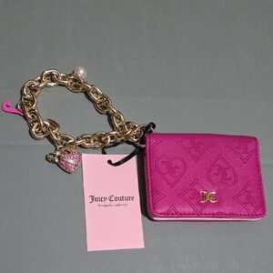NWT Juicy Couture Rasberry Mint Card Holder With  Gold Chain And  Charm Wristlet